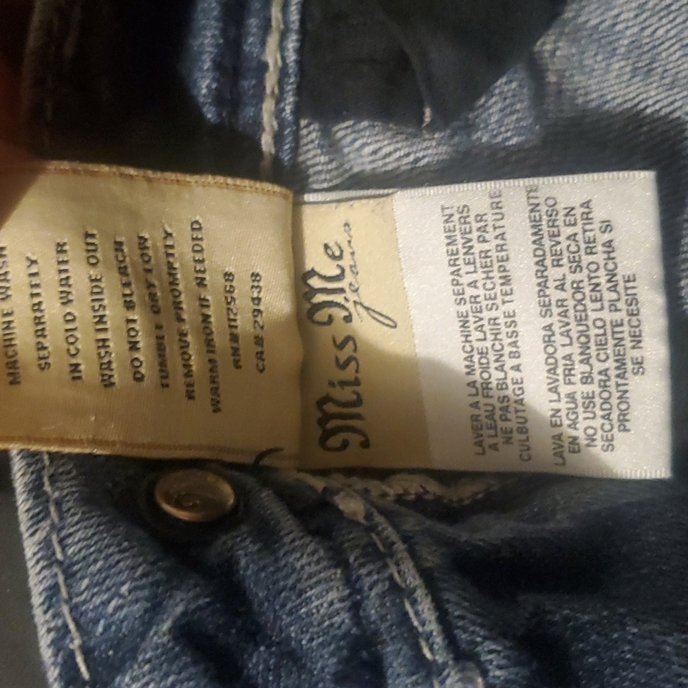 Miss me skinny jeans 👖  size 28 Inseam Measuring 31 Inches - Picture 10 of 10